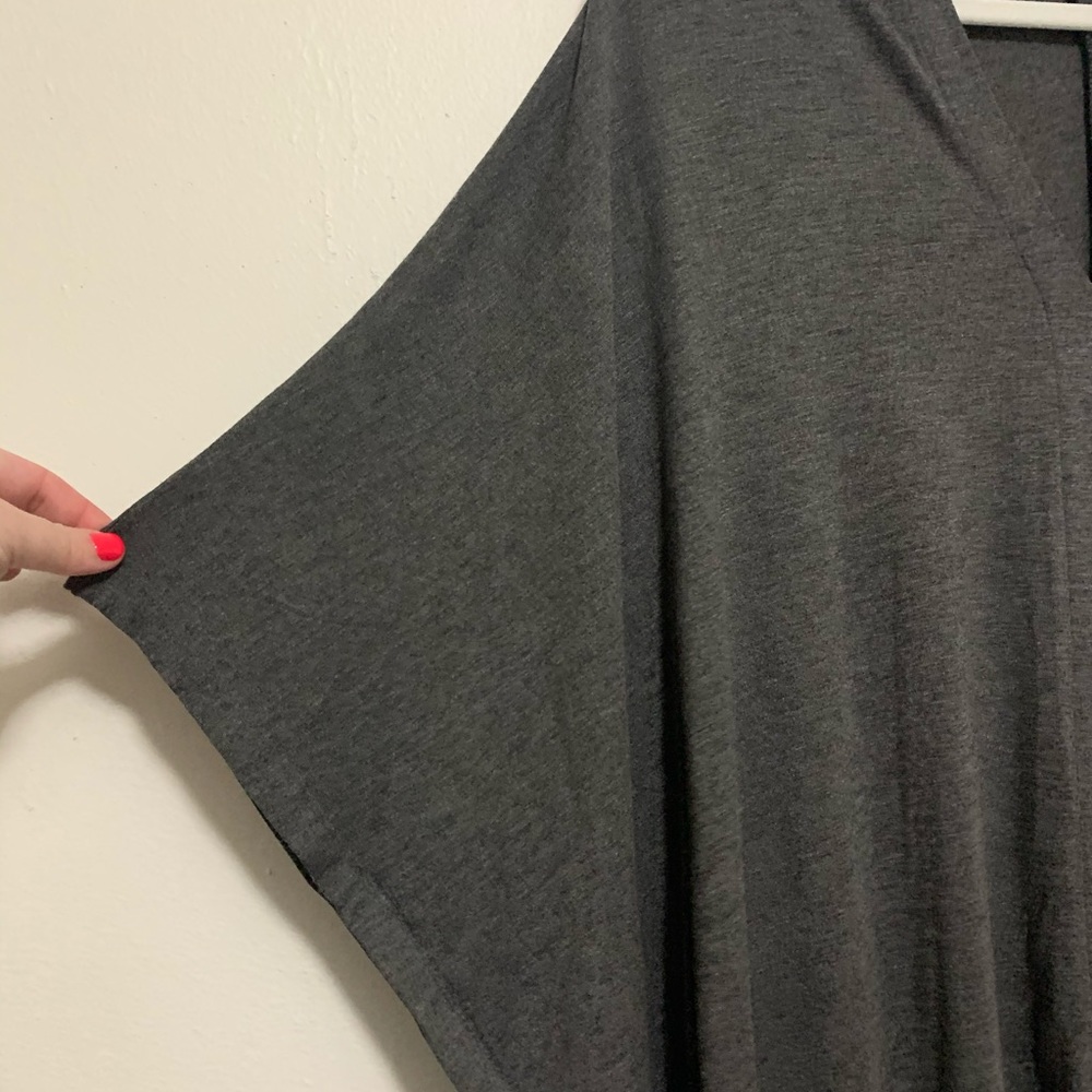 Oversized gray top ❤️ - Picture 3 of 4